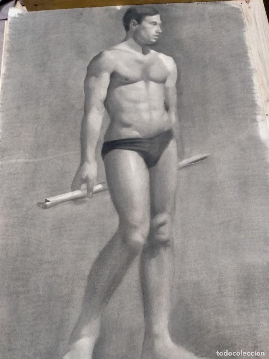 Art: Dibujo al carboncillo, hombre posando, 100x70 cm firmado Magraner