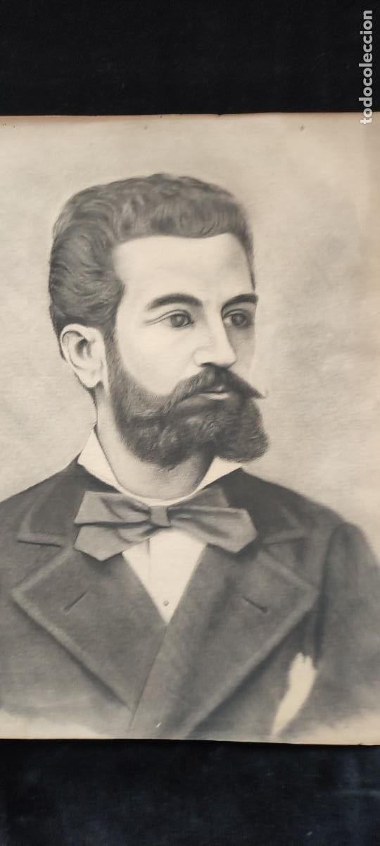 Art: Magn&iacute;fico autorretrato al carboncillo del gran pintor canario Pedro Tarquis