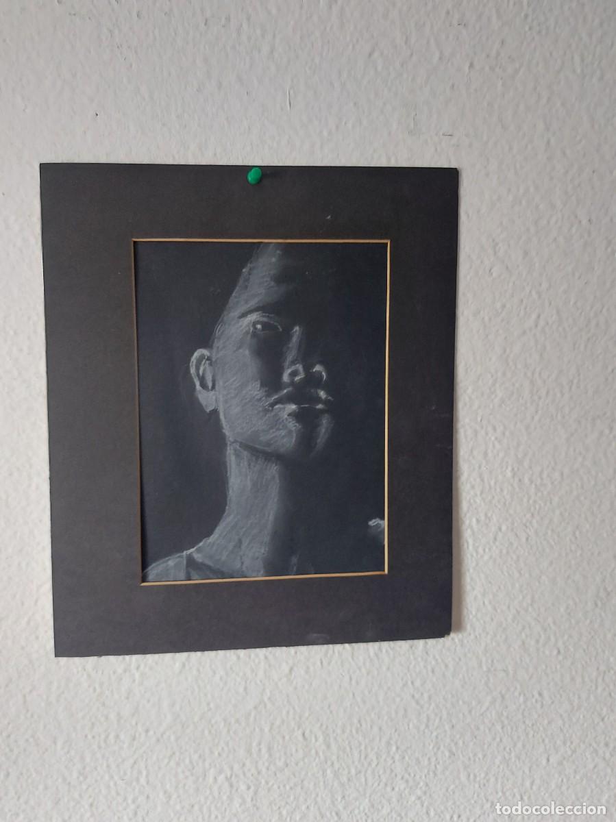 Arte: . DIBUJO A L&Aacute;PIZ Y TIZA BLANCA- MEDIDAS 30 X25 ( CAJA N&ordm;3 )