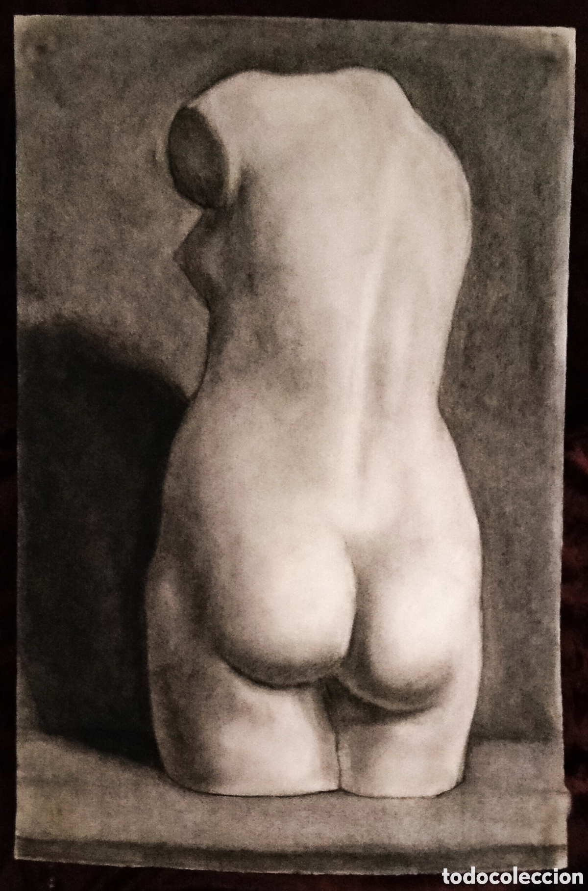 Arte: DIBUJO a CARBONCILLO / (REALISMO). * TORSO DESNUDO FEMENINO DE ESPALDAS *. AUT.: J. MARTIN T.
