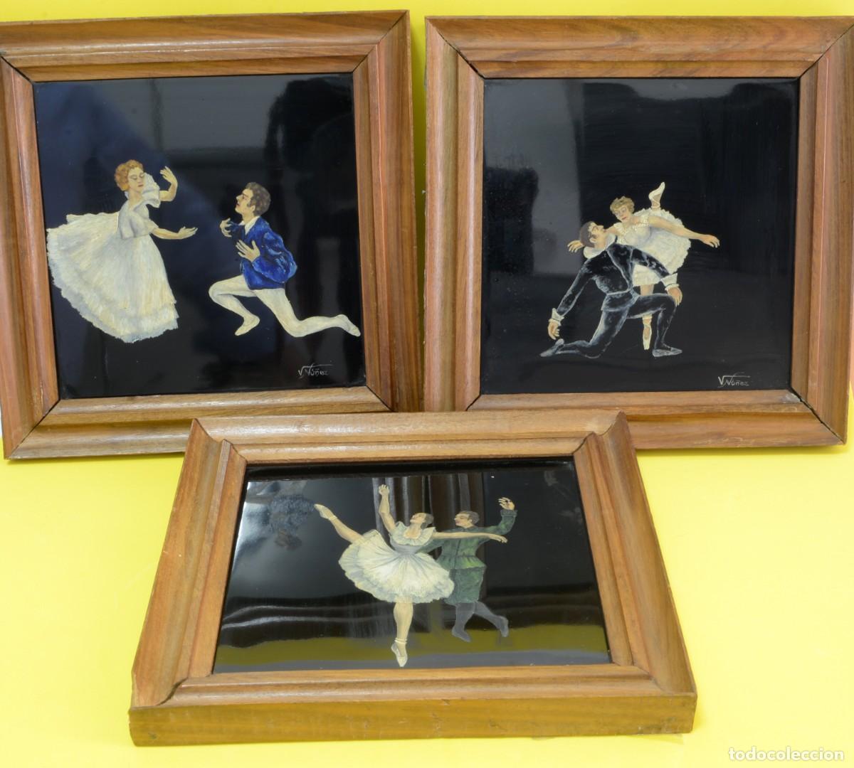 Arte: LOTE DE TRES CUADRITOS ANTIGUOS ENMARCADOS, AZULEJO PINTADO CON MOTIVOS DE BALLET, V. N&Uacute;&Ntilde;EZ