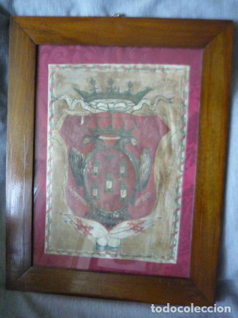Arte: ESCUDO DE ARMAS NOBILIARIO LEYENDA FIT PAX IN VITUTE TVA EN PERGAMINO SIGLO XVIII 22 X 31 CM