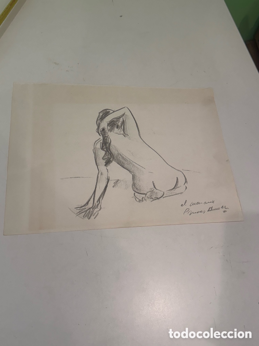 Arte: Dibujo de desnudo femenino sobre papel. Firma a identificar.
