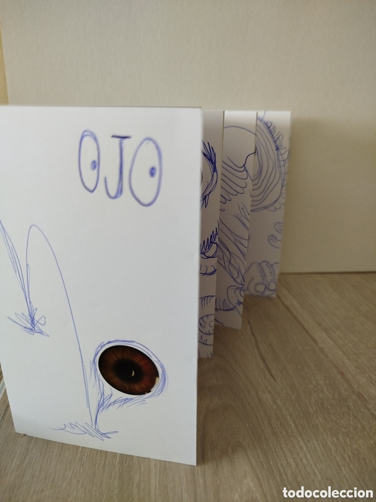 Arte: Libro de artista desplegable