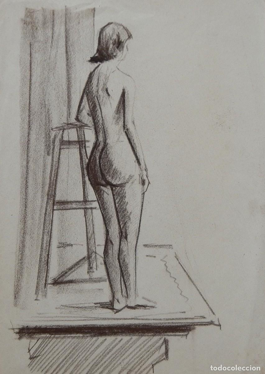 Arte: Manuel Vicente Mora. Carboncillo sobre papel. &rdquo;Desnudo femenino&rdquo;. Sin firmar. 40x28 cm.