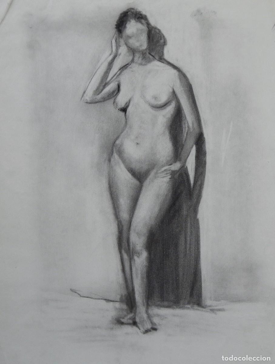 Arte: Manuel Vicente Mora. Carboncillo sobre papel. &rdquo;Desnudo femenino&rdquo;. Sin firmar. 43x34 cm.