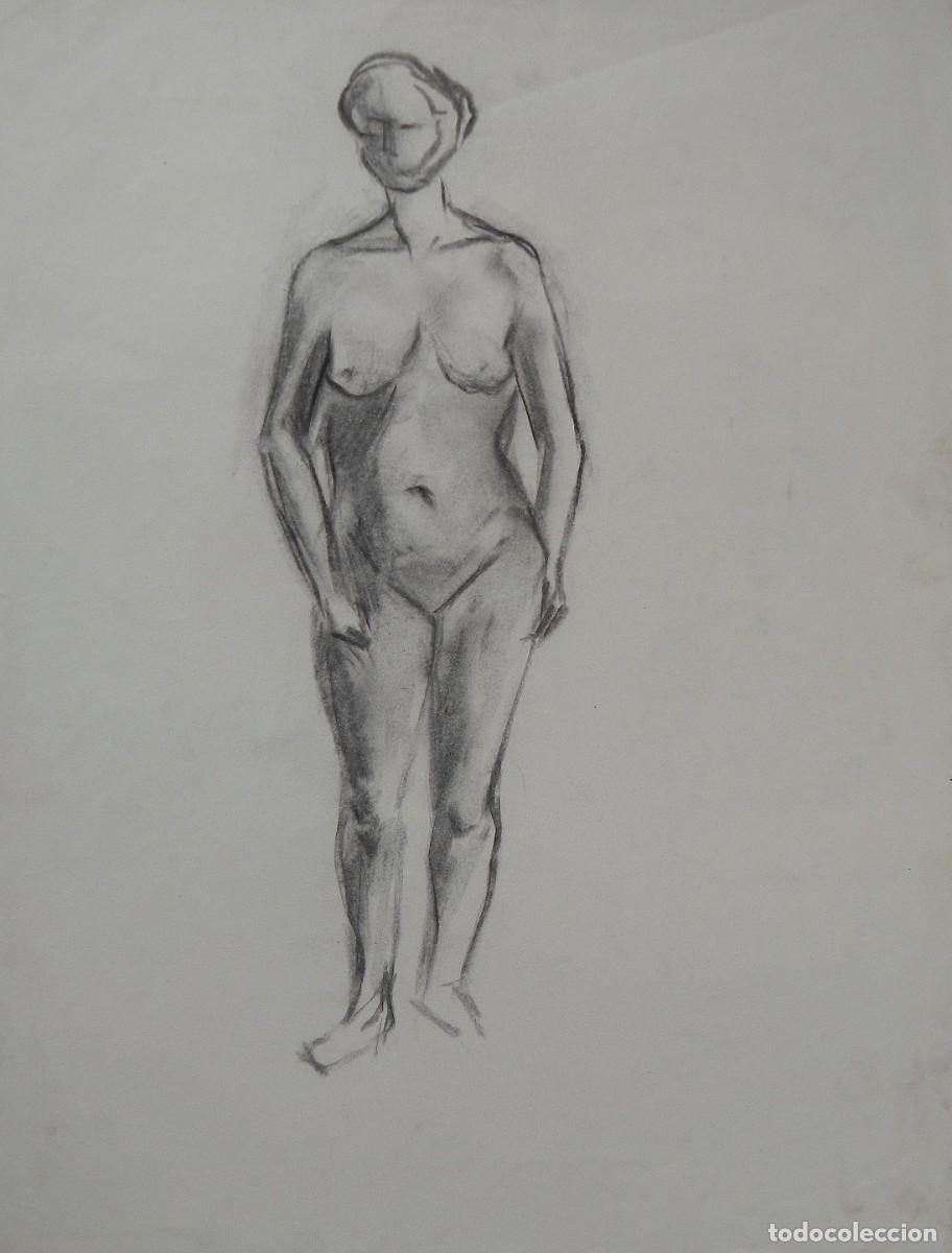 Arte: Manuel Vicente Mora. Carboncillo sobre papel. &rdquo;Desnudo femenino&rdquo;. Sin firmar. 43x34 cm.