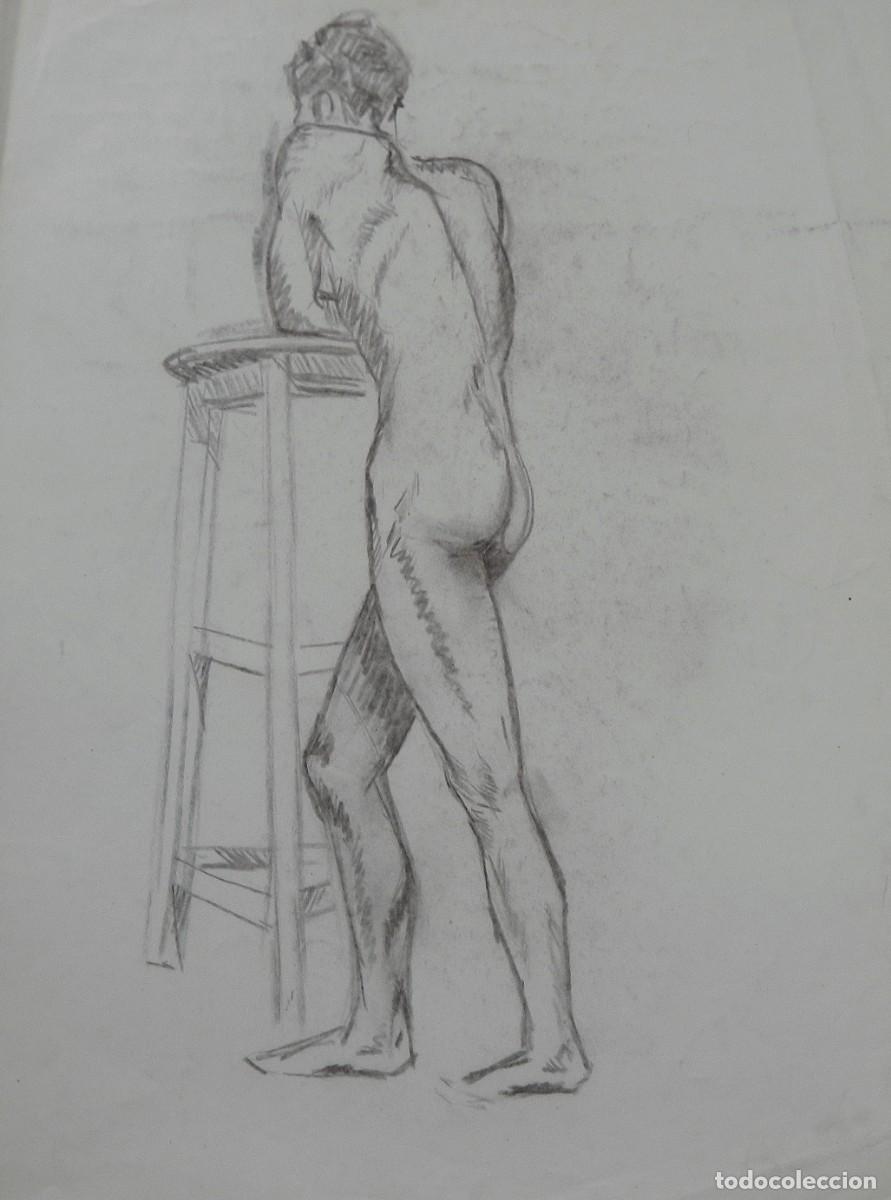 Arte: Manuel Vicente Mora. Carboncillo sobre papel. &rdquo;Desnudo masculino&rdquo;. Sin firmar. 43x34 cm.