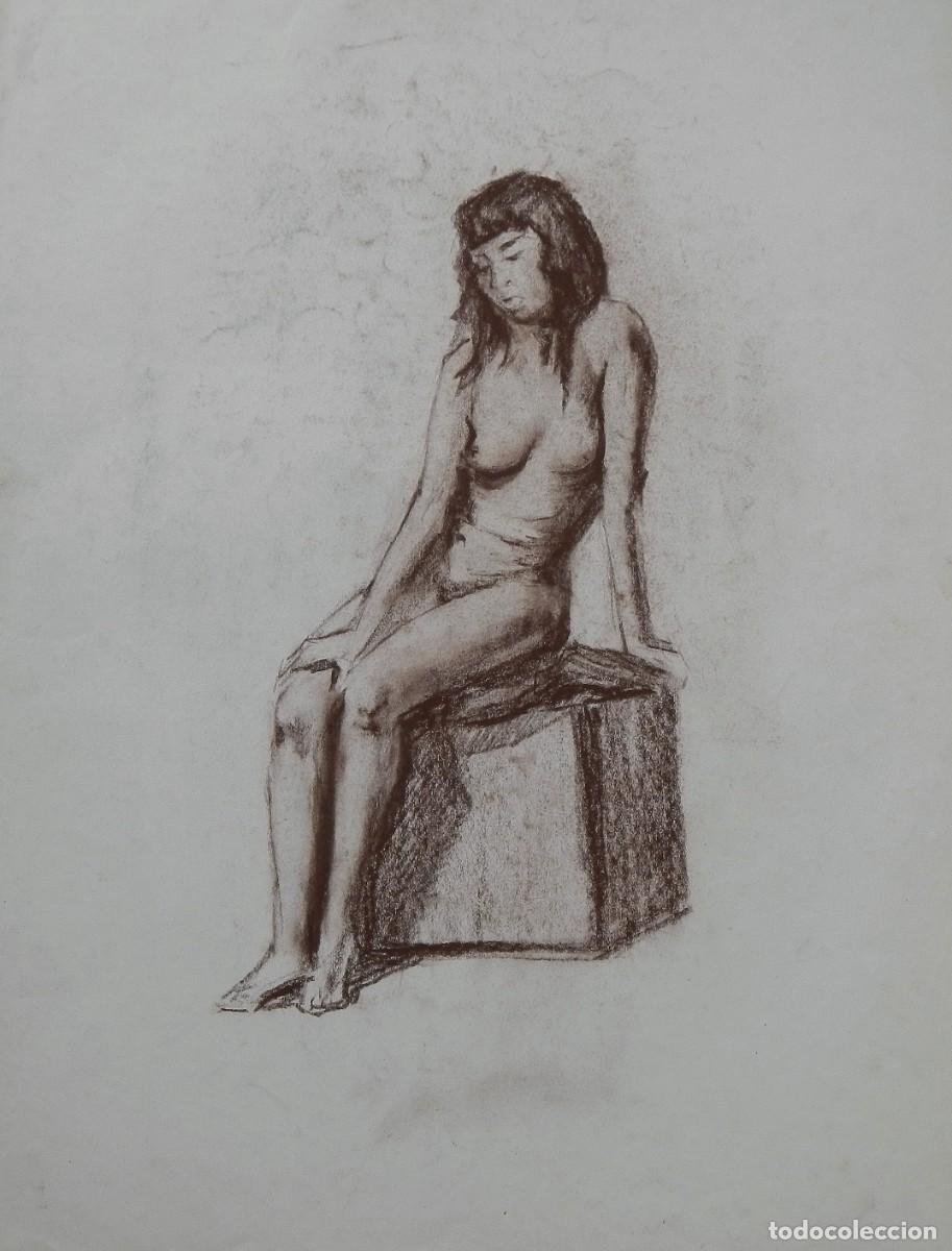 Arte: Manuel Vicente Mora. Carboncillo sobre papel. &rdquo;Desnudo femenino&rdquo;. Sin firmar. 44x34 cm.