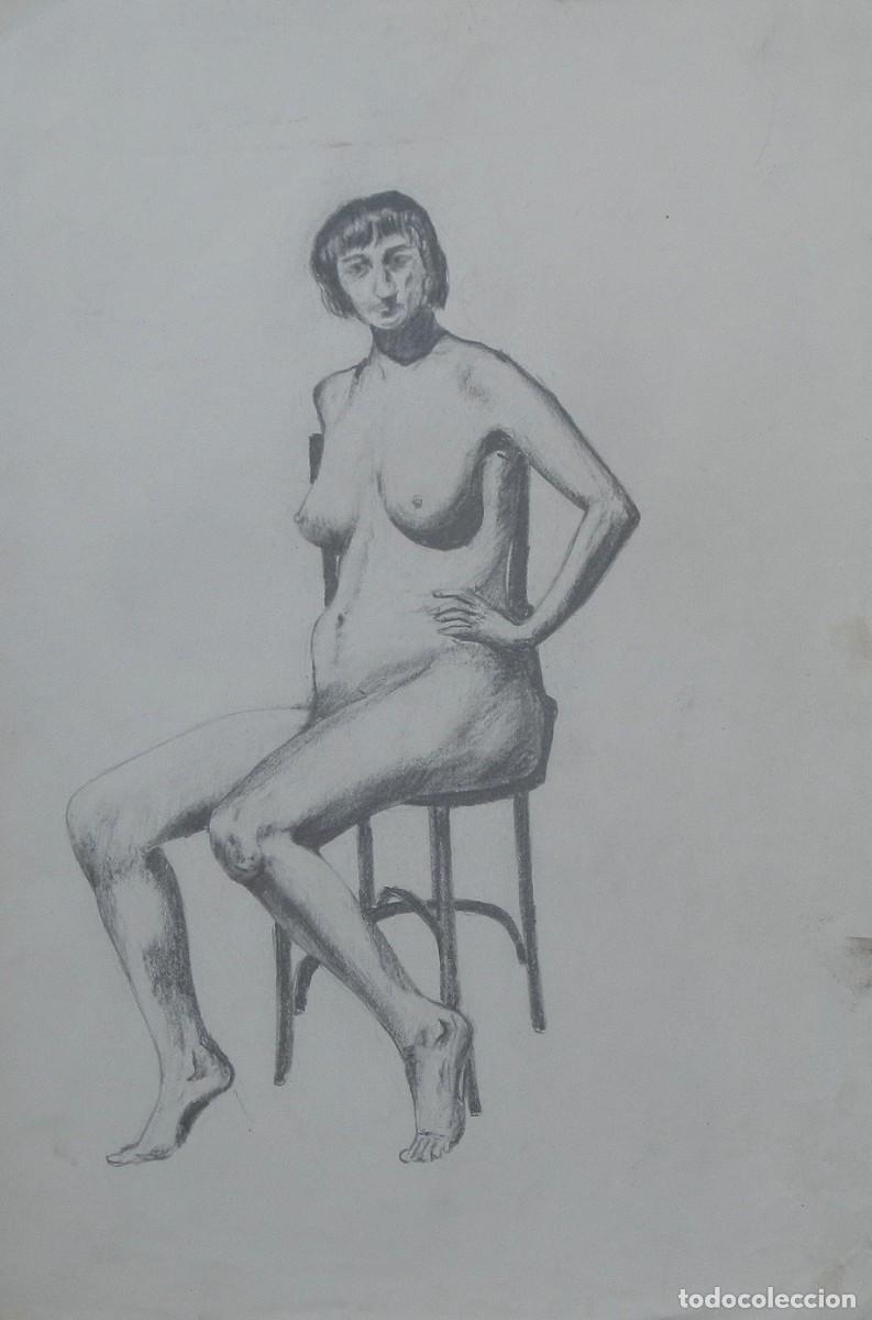 Arte: Manuel Vicente Mora. Carboncillo sobre papel. &rdquo;Desnudo femenino&rdquo;. Sin firmar. 31x22 cm.