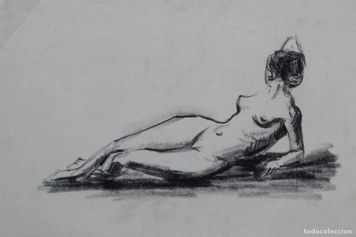 Arte: Manuel Vicente Mora. Carboncillo sobre papel. &rdquo;Desnudo femenino&rdquo;. Sin firmar. 31x22 cm.