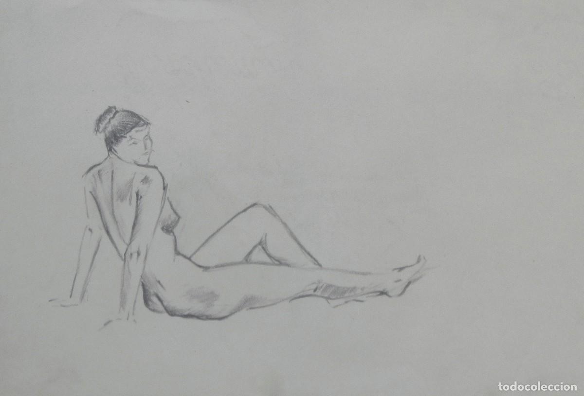 Arte: Manuel Vicente Mora. Carboncillo sobre papel. &rdquo;Desnudo femenino&rdquo;. Sin firmar. 31x22 cm.
