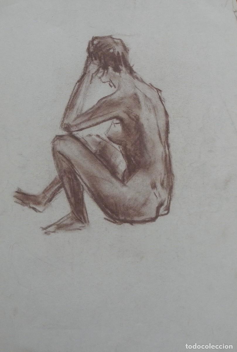 Arte: Manuel Vicente Mora. Carboncillo sobre papel. &rdquo;Desnudo femenino&rdquo;. Sin firmar. 31x22 cm.