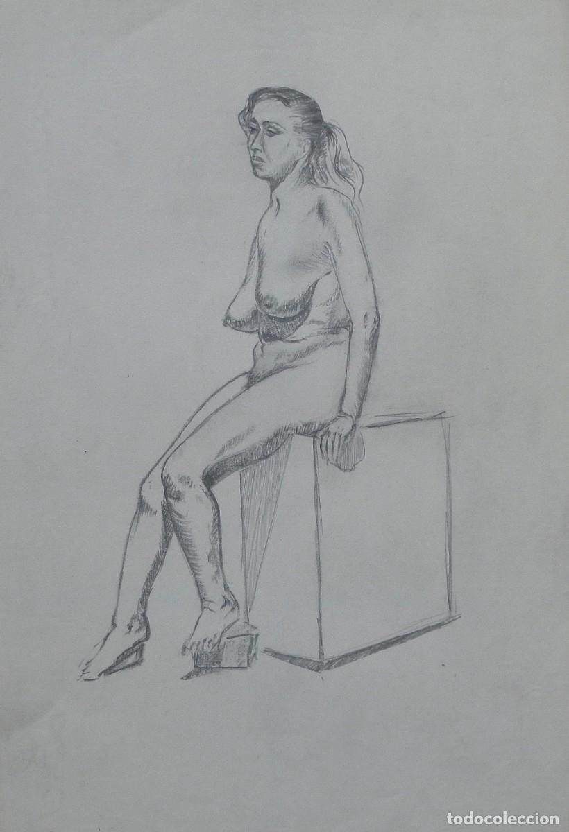 Arte: Manuel Vicente Mora. Carboncillo sobre papel. &rdquo;Desnudo femenino&rdquo;. Sin firmar. 31x22 cm.