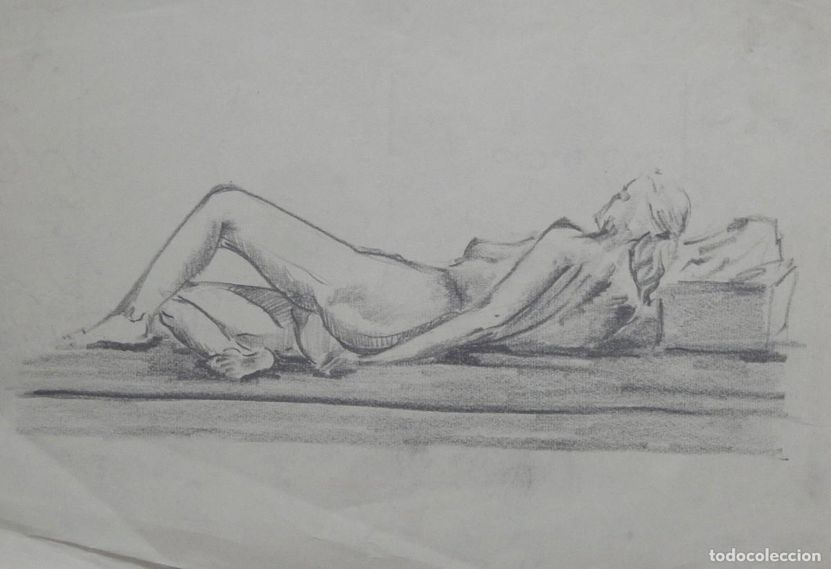 Arte: Manuel Vicente Mora. Carboncillo sobre papel. &rdquo;Desnudo femenino&rdquo;. Sin firmar. 31x22 cm.