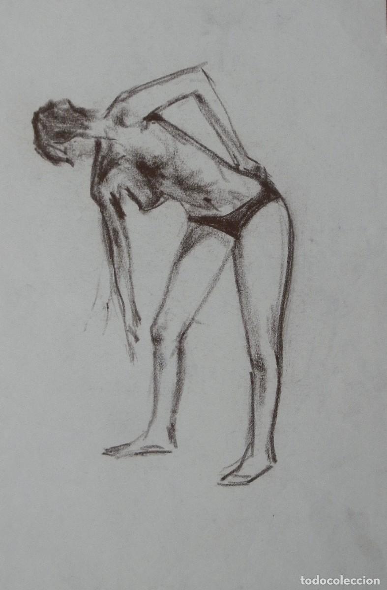 Arte: Manuel Vicente Mora. Carboncillo sobre papel. &rdquo;Desnudo femenino&rdquo;. Sin firmar. 31x22 cm.