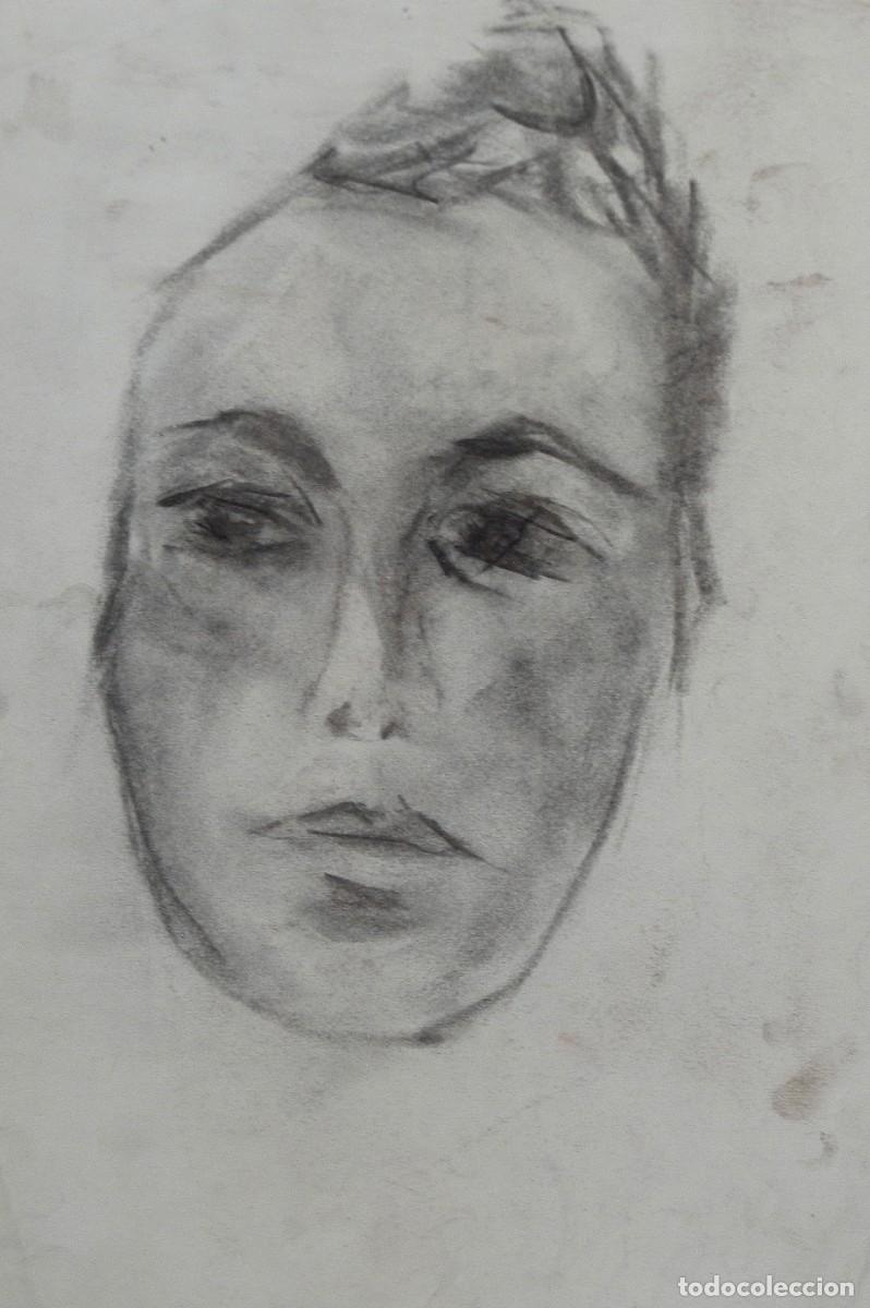 Arte: Manuel Vicente Mora. Carboncillo sobre papel. &rdquo;Retrato femenino&rdquo;. Sin firmar. 31x22 cm.