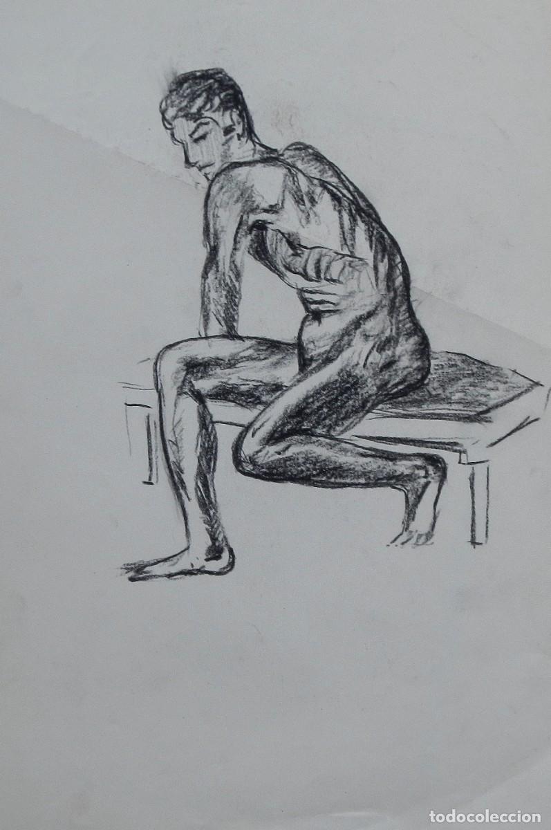 Arte: Manuel Vicente Mora. Carboncillo sobre papel. &rdquo;Desnudo masculino&rdquo;. Sin firmar. 31x22 cm.