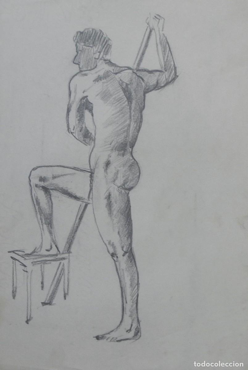 Arte: Manuel Vicente Mora. Carboncillo sobre papel. &rdquo;Desnudo masculino&rdquo;. Sin firmar. 31x22 cm.