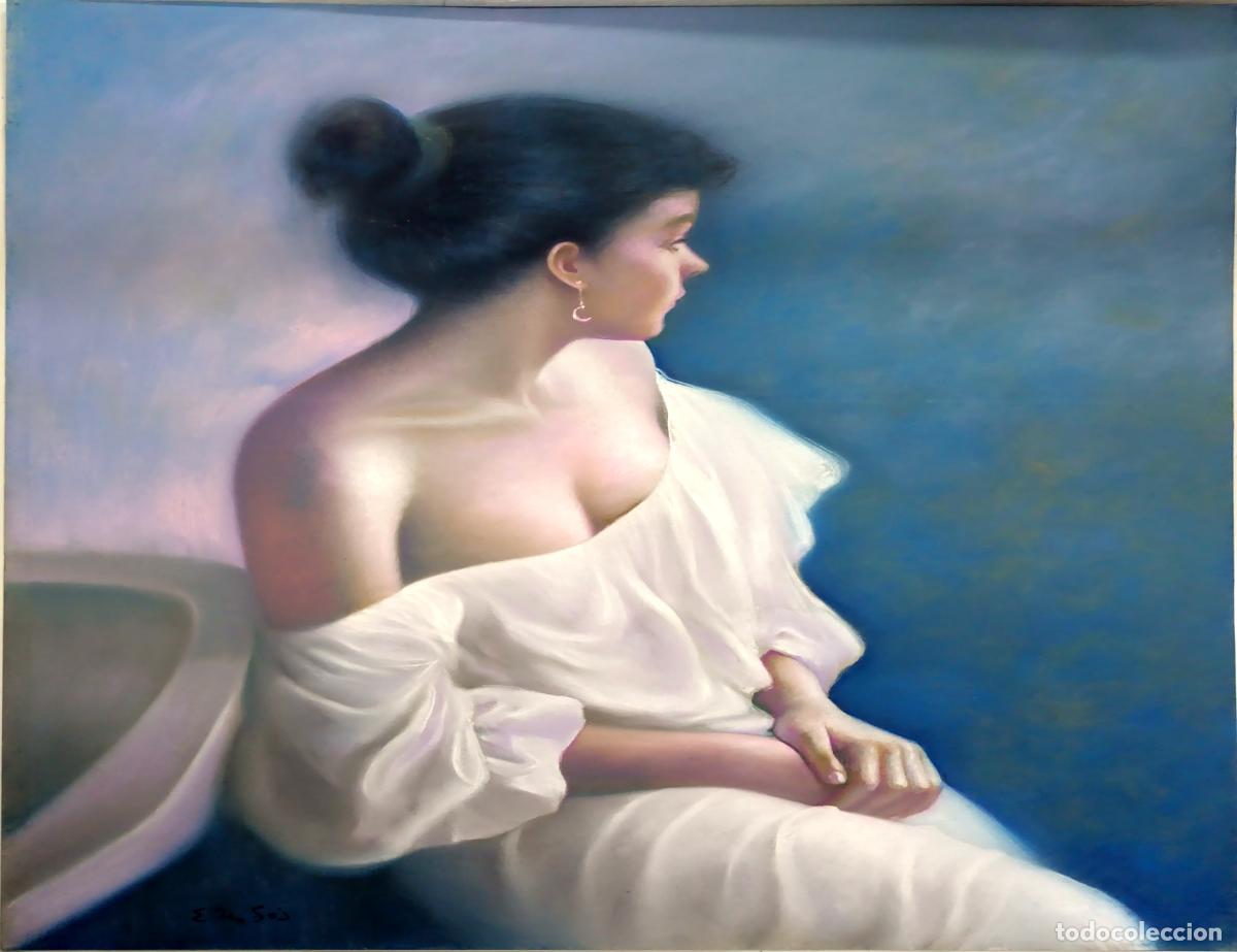 Arte: Pastel de mujer en blanco. Enric Montserrat Foj. 65x50 cm