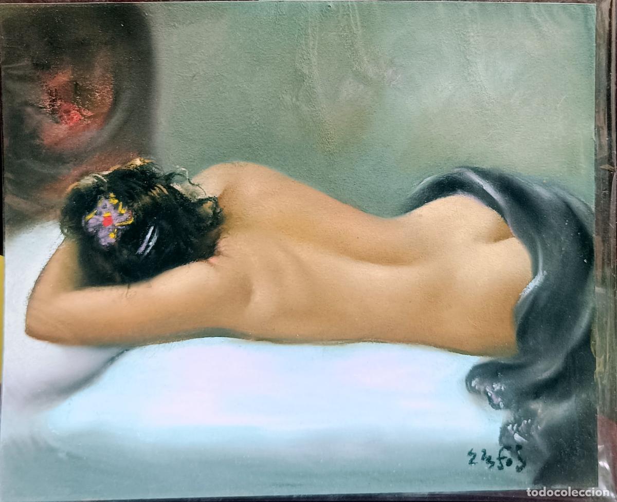 Arte: Pastel. Mujer recostada. Enric Montserrat Foj. 27 x 22 cm