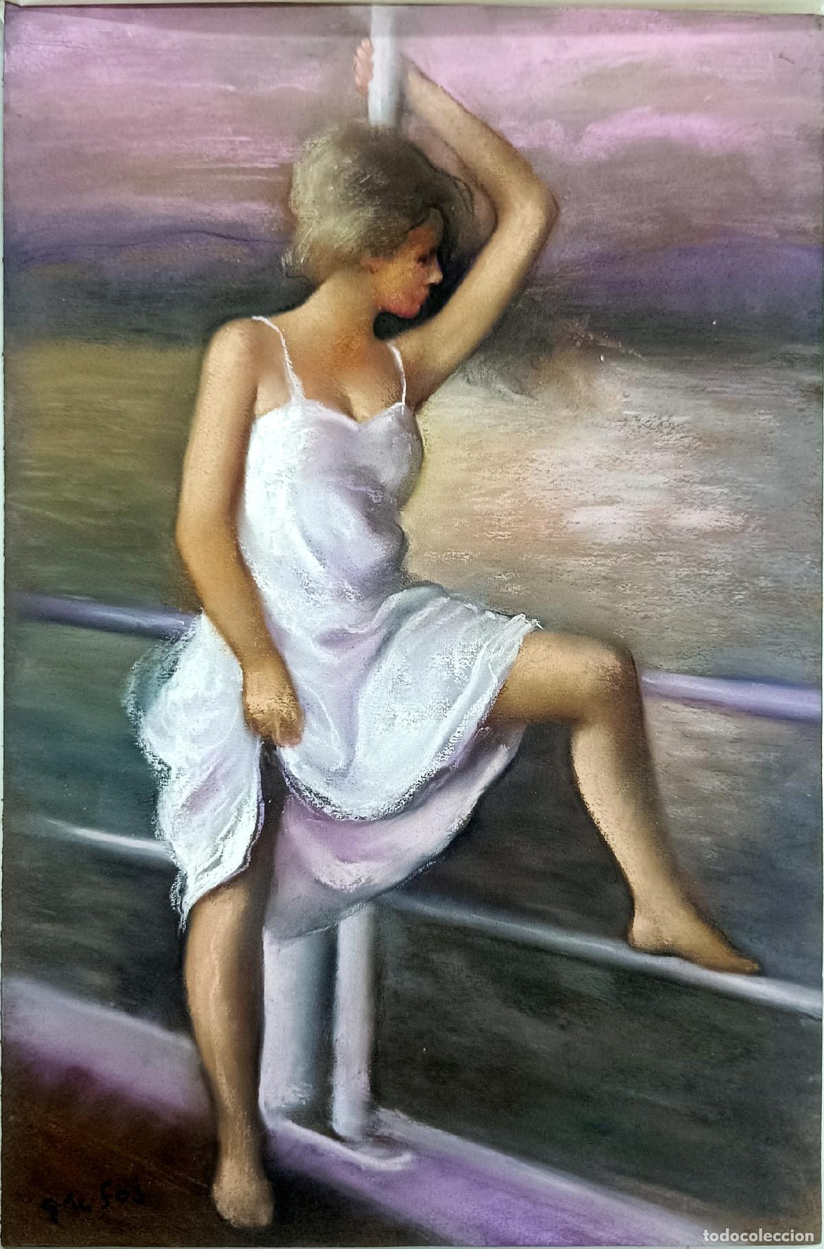 Arte: Pastel de mujer en balc&oacute;n por Enric Montserrat Foj. 33 x 50 cm