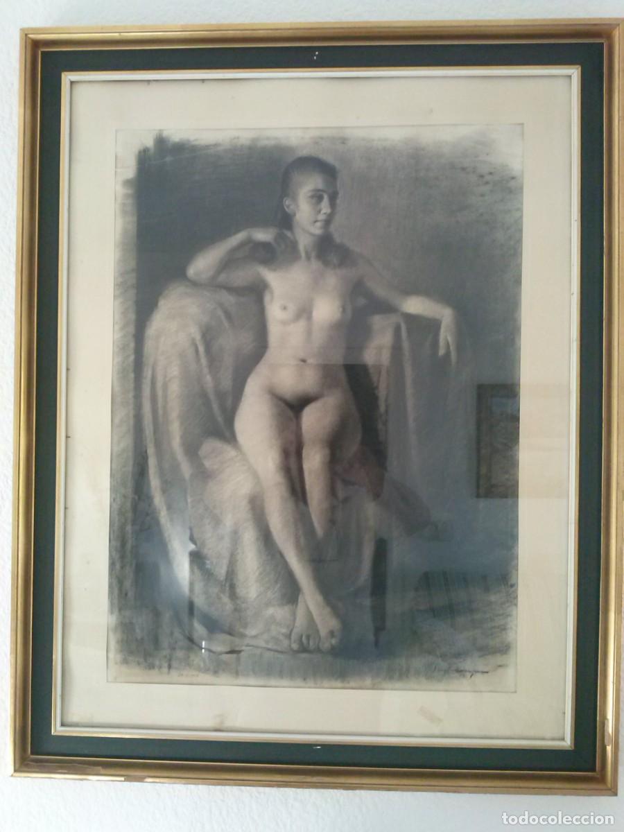Arte: Mujer desnuda (Carb&oacute;n de Santasusagna)