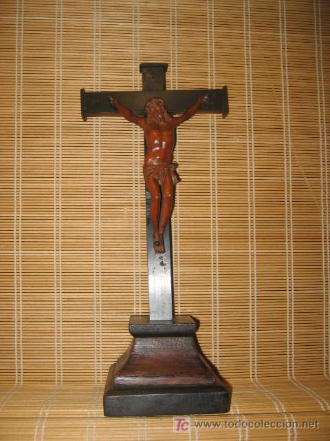 Arte: cristo de mesa madera - Foto 1