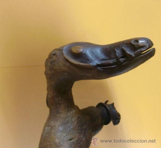 Arte: Extra&ntilde;a figura de madera - Foto 7