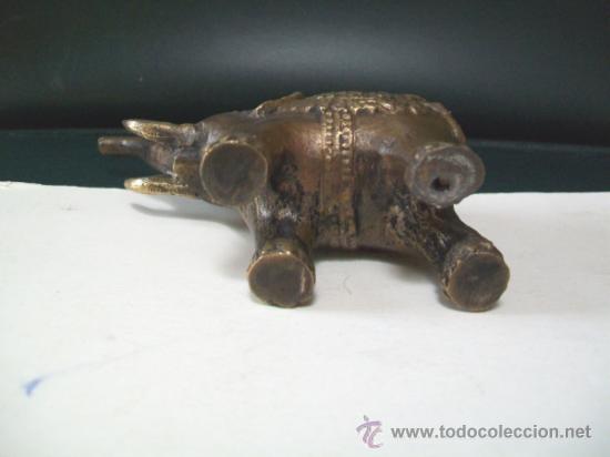 Arte: Elefante macizo de bronce. - Foto 4