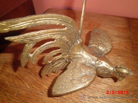 Arte: GALLO DE PELEA EN BRONCE - Foto 1