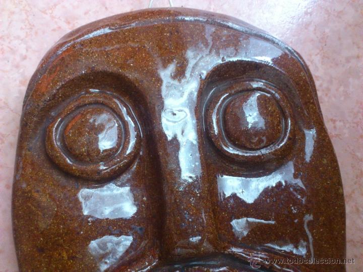 Arte: Mascara en terracota vidriada del artista APARICIO BUÑO, firmada en el reverso. - Foto 17 - 39422593