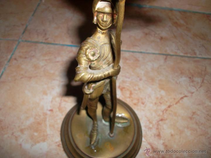 Arte: figura de bronce - Foto 1