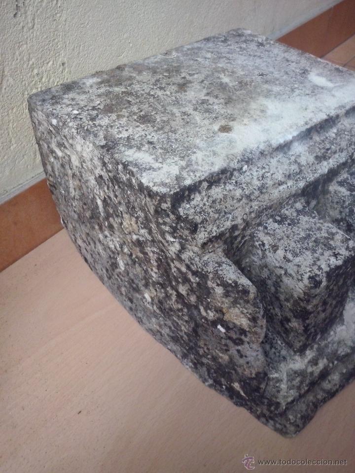 Arte: antiguo capitel o base de marmol - Foto 2