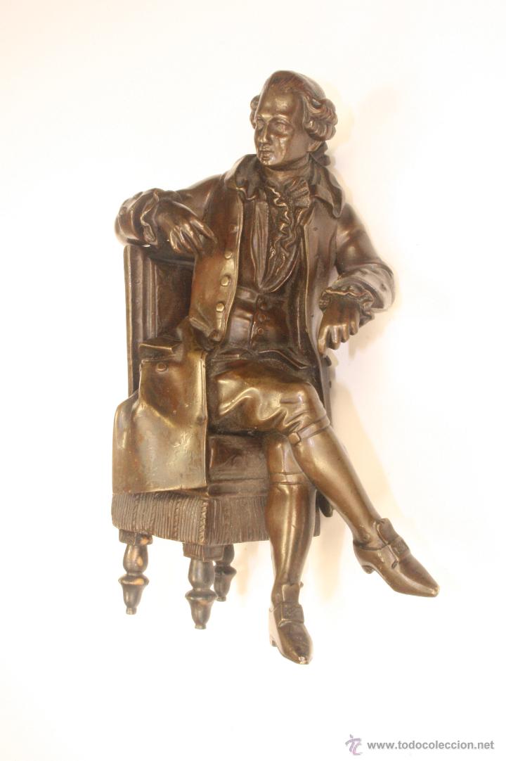 Arte: Caballero sentado. Noble bronce. - Foto 12