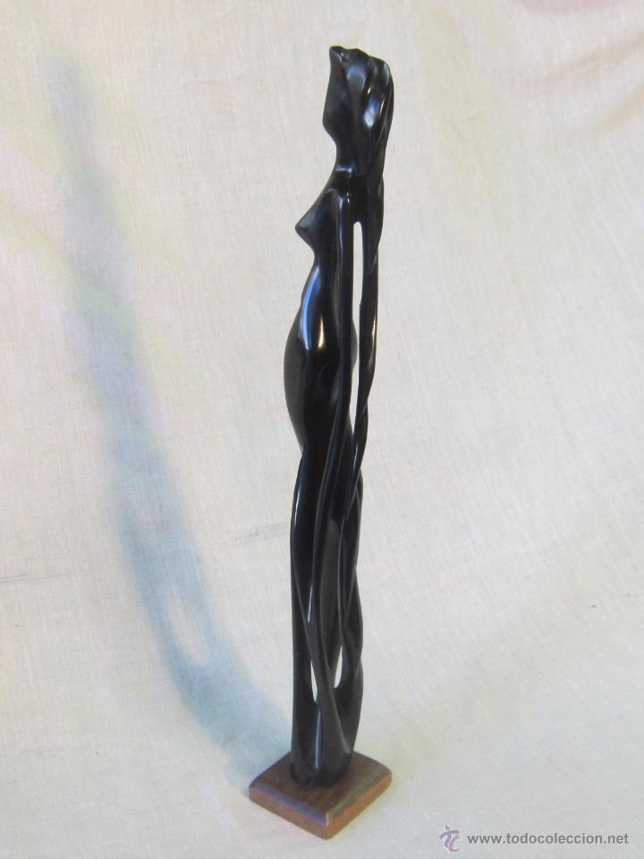 Arte: FIGURA DE MUJER TALLADA EN MADERA - Foto 2