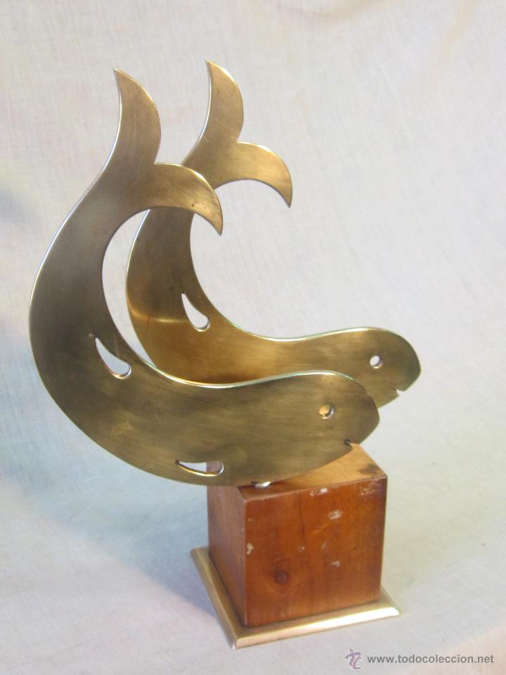 Arte: FIGURA DE PECES EN BRONCE Y MADERA - Foto 2