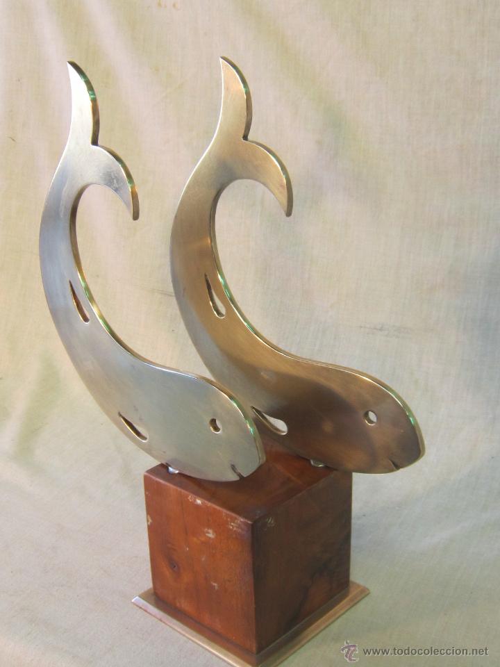 Arte: FIGURA DE PECES EN BRONCE Y MADERA - Foto 3