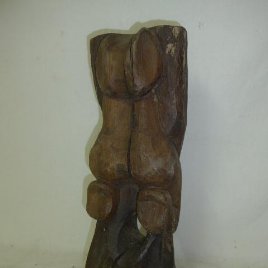 Antigua escultura de madera tallada a identificar, parece ser una mujer ??