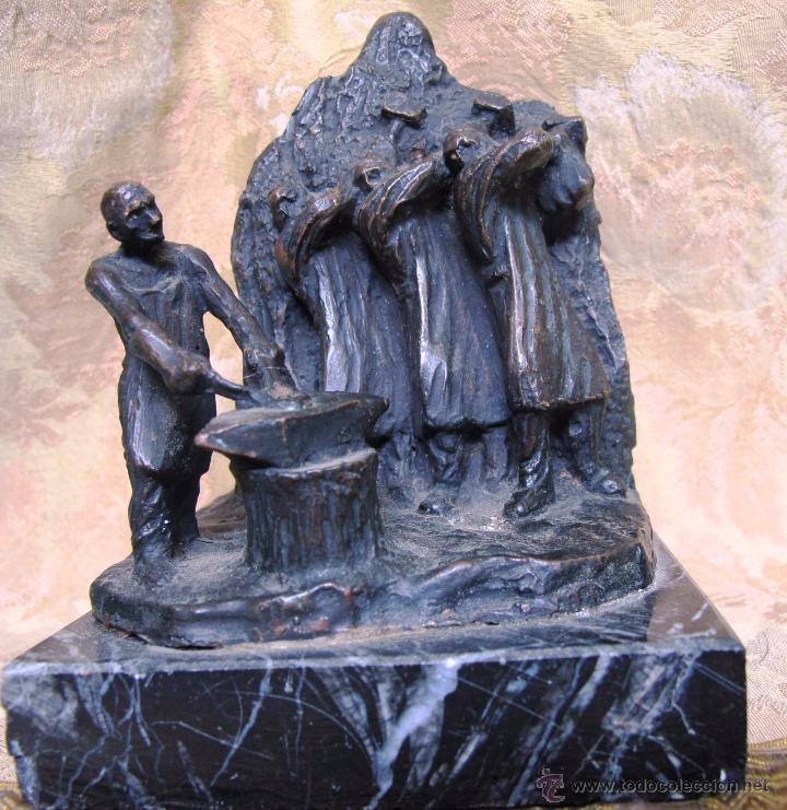 Arte: ESCULTURA DE BRONCE. EL HERRERO. - Foto 1