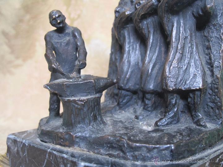Arte: ESCULTURA DE BRONCE. EL HERRERO. - Foto 2