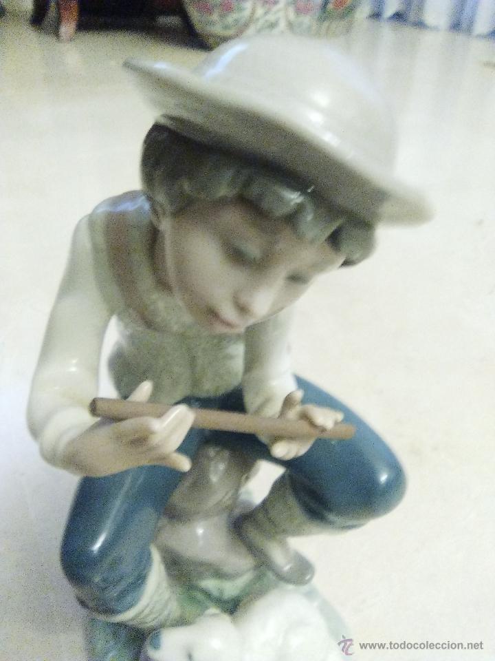Arte: FIGURA DE LLADR&Oacute; REPRESENTA UN PASTOR - Foto 7