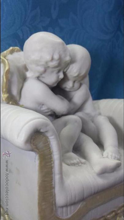 Arte: PAREJA DE NI&Ntilde;OS EN SOF&Aacute;S - Foto 2