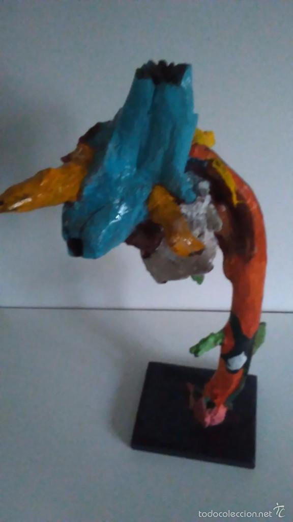 Arte: Escultura abstracta de madera coloreada - Foto 6