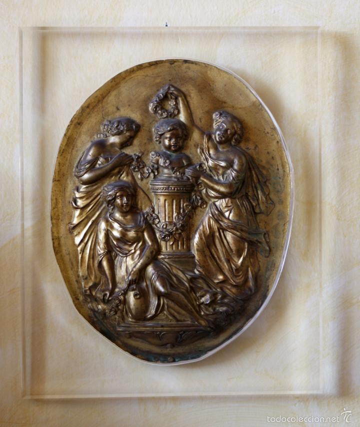 Arte: Relieve en bronce dorado - Foto 2