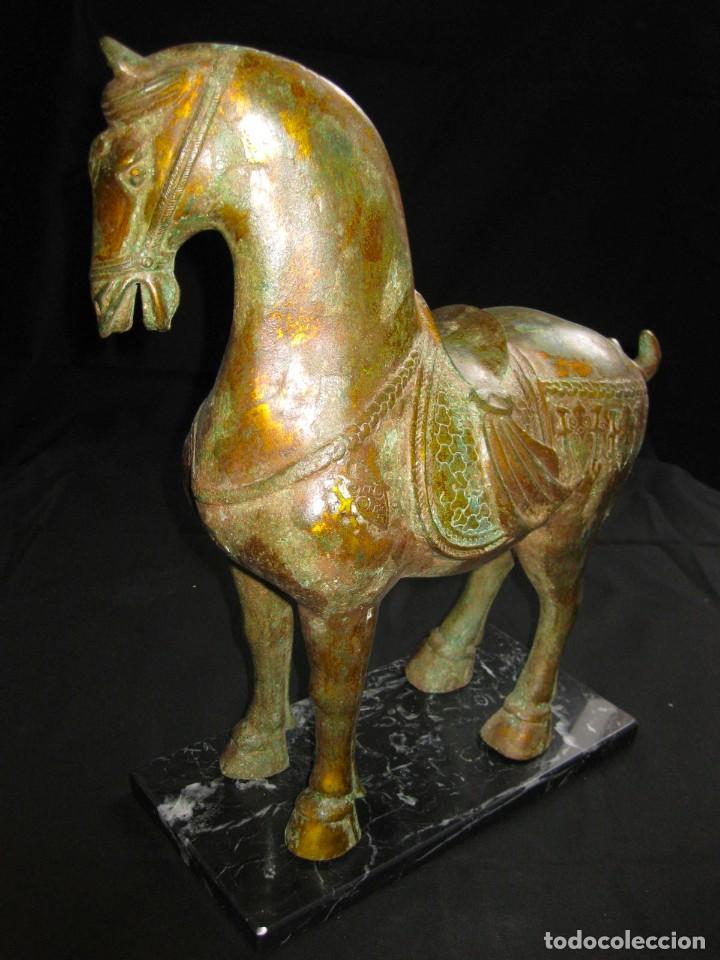 Arte: Maravilloso caballo de bronce - Foto 1