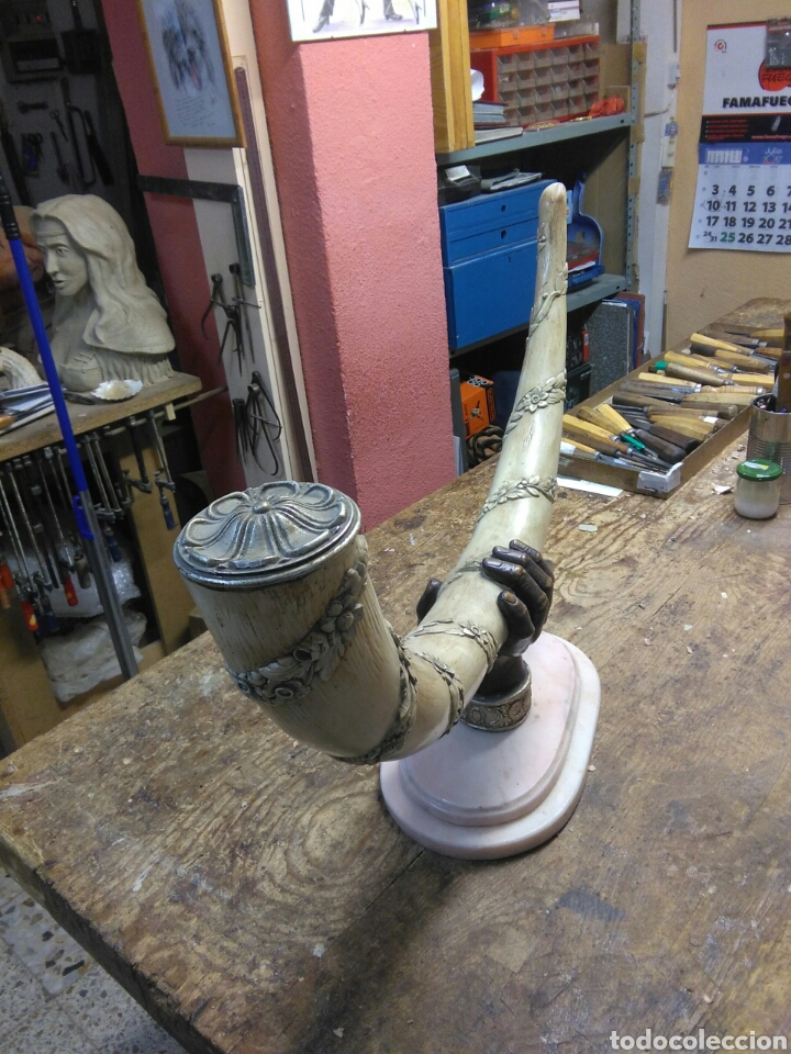 Arte: Cuerno tallado de madera y mano de madera - Foto 6