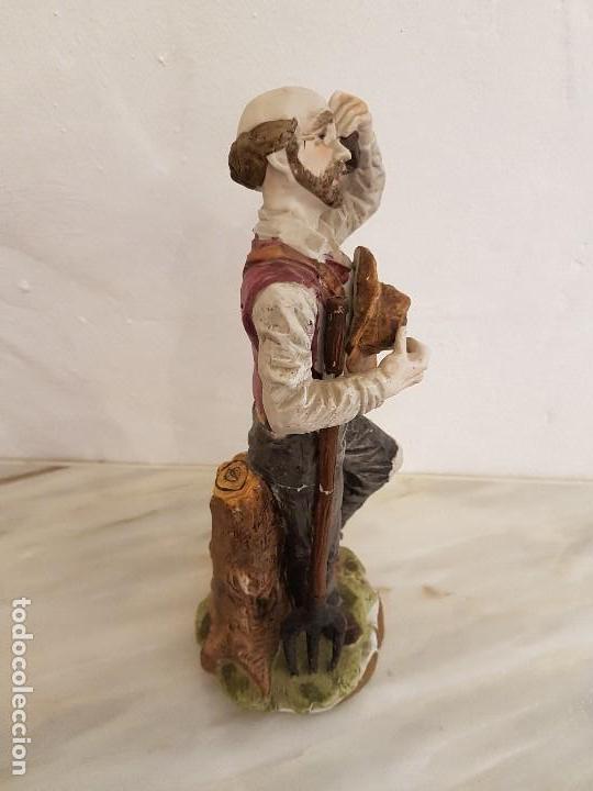 Arte: FIGURA EN RESINA - Foto 3