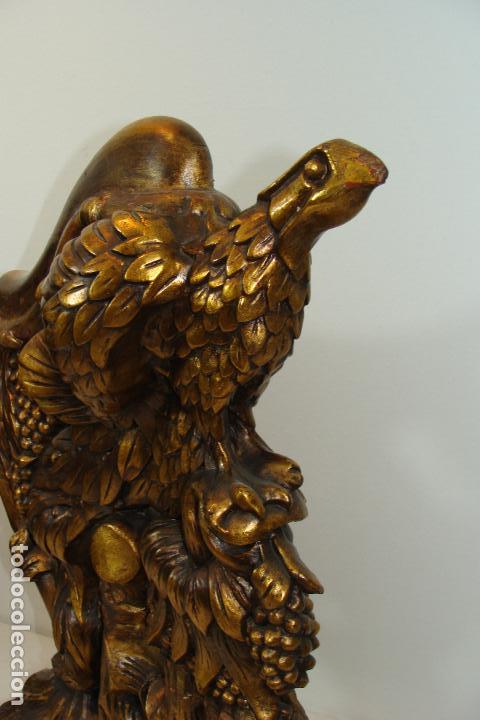 Arte: &Aacute;guila tallada sobre madera - Foto 4