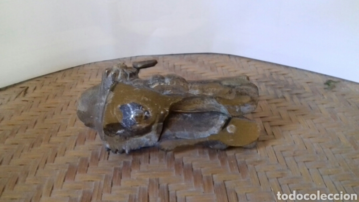 Arte: Antigua escultura de neptuno en bronce. Hecha a mano, para colocar sobre peana. Mide 12 x 10 - Foto 4 - 141555074